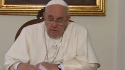 Papa Francesco legge un video messaggio / CTV