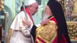 Papa Francesco e il Patriarca Bartolomeo al Fanar, durante il viaggio di Papa Francesco a Istanbul, 29-30 novembre 2014 / L'Osservatore Romano / ACI Group