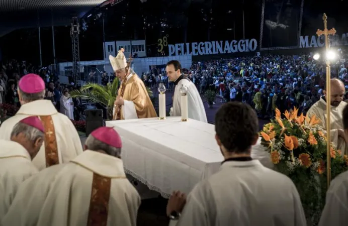 Pellegrinaggio Macerata Loreto 2016 | Un momento del Pellegrinaggio Macerata Loreto 2016 | Simone Baroncia 