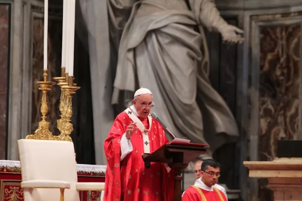 Papa Francesco celebra la Messa di Pentecoste  / Petrik Bohumil /CNA