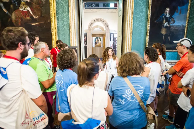 La esposizione della Sindone  |  | Arcidiocesi di Torino / Renzo Bussio 