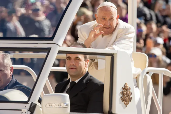 Papa Francesco durante l'udienza generale |  | Daniel Ibanez / ACI Group