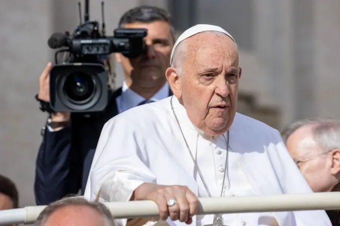 Papa Francesco durante un'udienza generale |  | Daniel Ibanez / ACI group