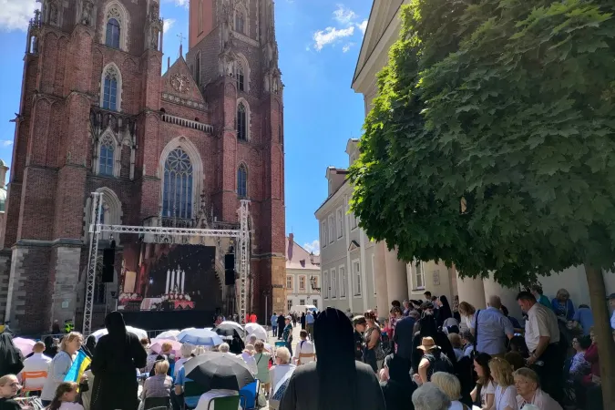 Alcune immagini della beatificazione |  | Suore di Santa Elisabetta