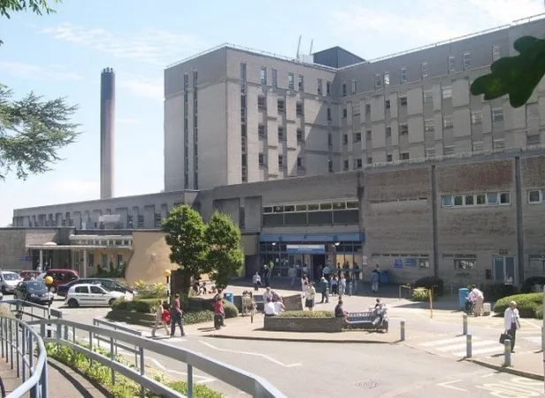 Ospedale di Plymouth | L'ospedale di Plymouth dove è ricoverato RS | pd