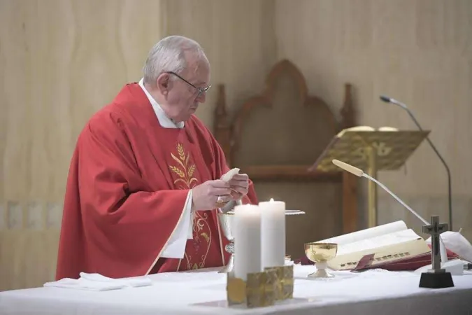 Papa Francesco celebra la Messa a Casa Santa Marta |  | L'Osservatore Romano, ACI Group