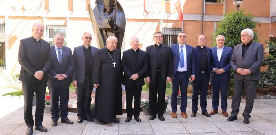 L'incontro con la Fondazione Giovanni Paolo II |  | Arcidiocesi di Cracovia 