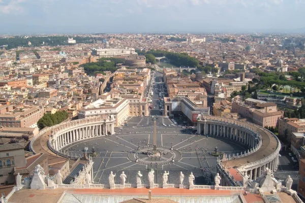 Piazza San Pietro dall'alto / Wikimedia Commons