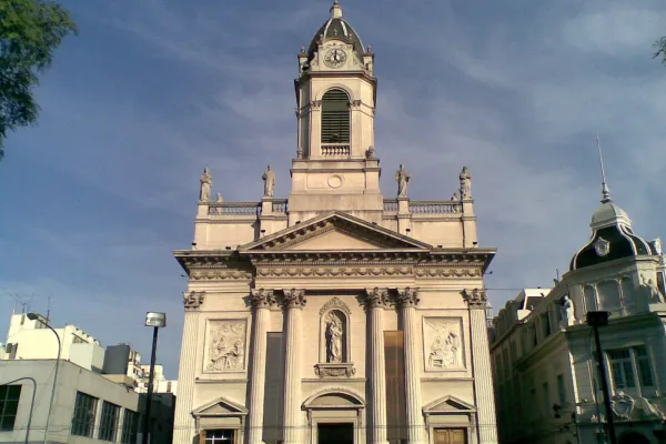 Basilica di San José de Flores, dove fu battezzato Jorge Mario Bergoglio / Sito ufficiale