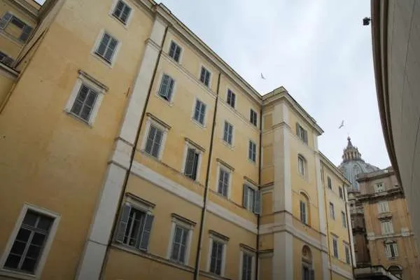 Una vista della Cupola di San Pietro dalla Domus Sanctae Marthae / Bohumil Petrik / CNA