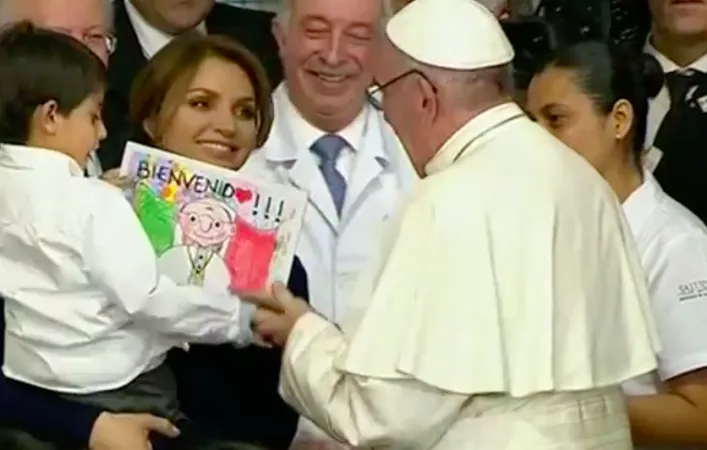 Papa Francesco all'ospedale Federico Gomez | Papa Francesco durante la visita all'ospedale Federico Gomez, 14 febbraio 2016 | CTV