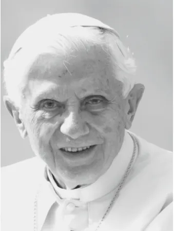 Il ritratto di Benedetto XVI nel libro 