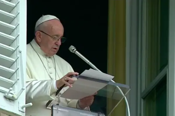 Papa Francesco durante l'Angelus dell'11 settembre 2016 / CTV