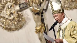 Il Cardinale Angelo Bagnasco pronuncia l'omelia inaugurando il Congresso Eucaristico Nazionale, 15 settembre 2016, Genova  / chiesacattolica.it