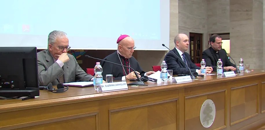 Il simposio sui testimoni della misericordia | Un momento del simposio sui Testimoni di Misericordia delle Americhe, Sala Pio X, Roma, 23 settembre 2016 | ACI Group 