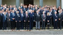 Foto di gruppo dei partecipanti al summit sul trapianto di organi / www.pas.va