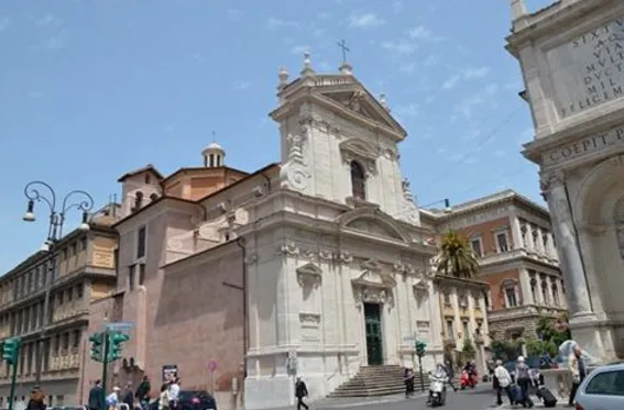 L'esterno di Santa Maria della Vittoria |  | pd