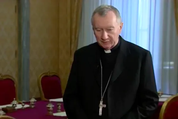 Il Cardinale Pietro Parolin durante l'intervista con il CTV sul viaggio in Egitto / CTV