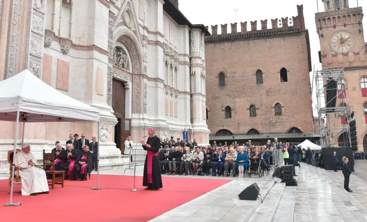 Il Papa in Piazza Maggiore  |  | OR/ Aci Group