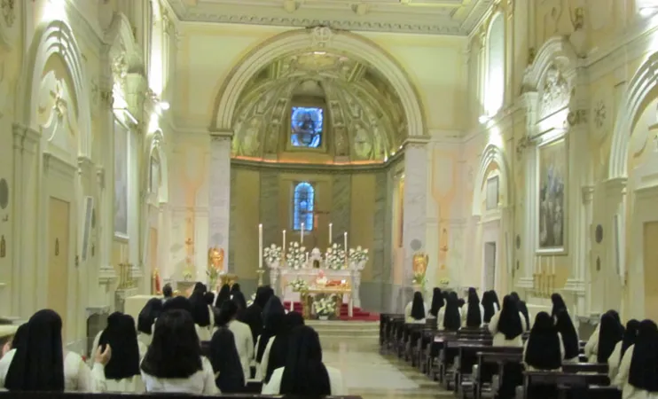 La chiesa di San Sisto a Pasqua con le monache domenicane |  | www.domenicanedisansisto.org