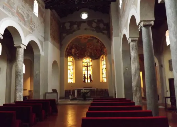 L'interno della chiesa  |  | OB