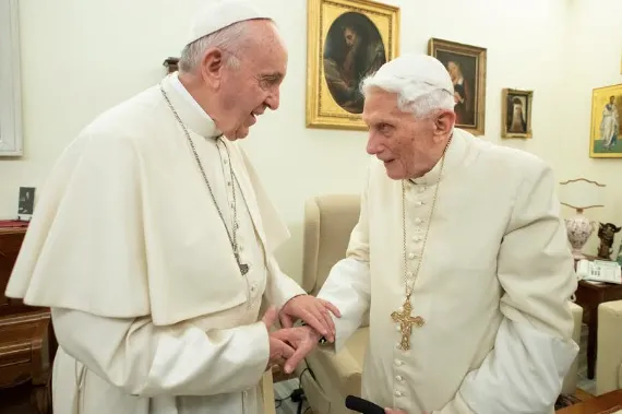 Papa Francesco e il Papa emerito Benedetto XVI  |  | Vatican Media 