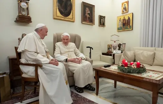 Papa Francesco e il Papa emerito Benedetto XVI  |  | Vatican Media 