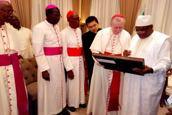 Il Cardinale Parolin a Bamako con il presidente El Hadj Ibrahim Boubacar Keïta, 16 novembre 2018 / Holy See Press Office 