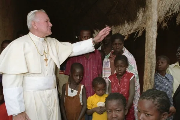 San Giovanni Paolo II in Africa / L'Osservatore Romano