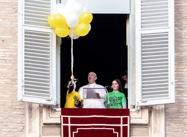 Papa Francesco con i ragazzi di Azione Cattolica  |  | Daniel Ibanez/ Aci Group