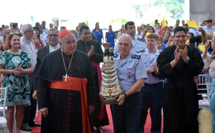 Alcune immagini del pellegrinaggio della immagine di Maria per il Giubileo prima della emergenza sanitaria |  | Santuario di Loreto 