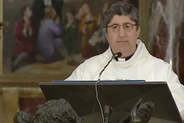 Monsignor Mocerino durante la celebrazione dal Santuario di Pompei, 12 maggio 2020 / Tv 2000 