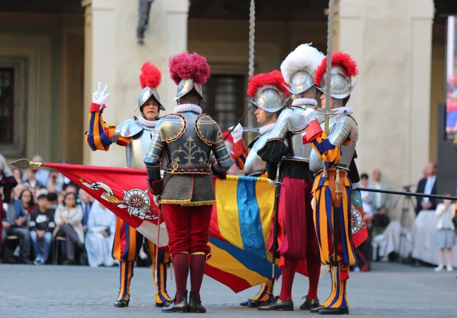 Il Giuramento della Guardia Svizzera Pontificia  |  | Aci Group - archivio 