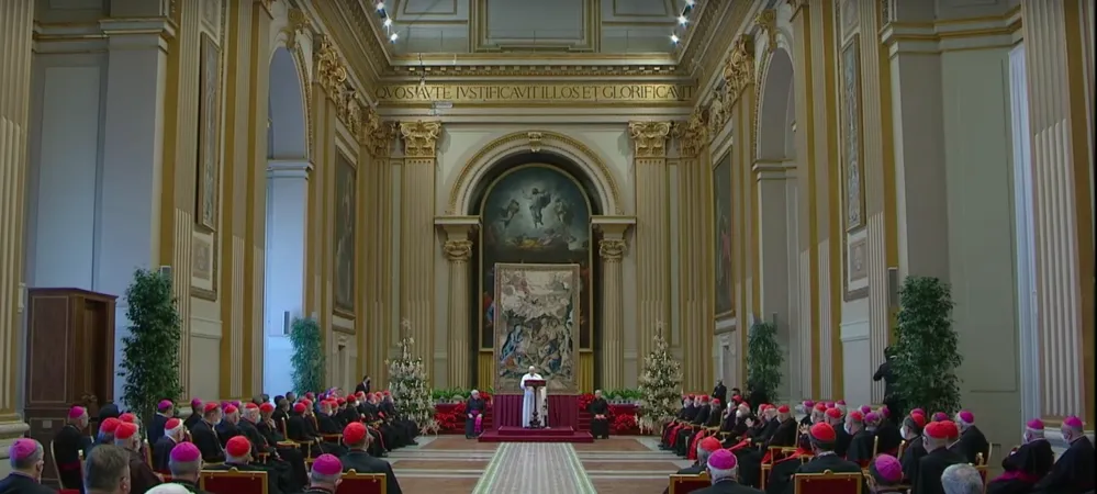 Papa Francesco, discorso di Natale alla Curia | Papa Francesco legge il discorso di auguri di Natale alla Curia Romana, Aula delle Benedizioni, 21 dicembre 2020 | Vatican Media / You Tube