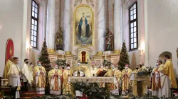 L'arcivescovo Kondrusiewicz celebra la Messa il 3 gennaio, giorno del compleanno, con quasi tutti i vescovi bielorussi presenti / Catholic.by