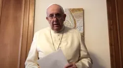 Papa Francesco nel videomessaggio inviato al CELAM e trasmesso il 24 gennaio 2021 / Vatican Media / YouTube