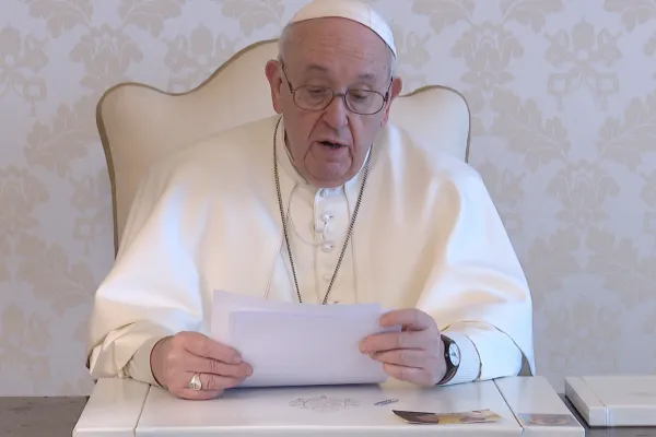 Papa Francesco durante il videomessaggio al Congresso dell'Educazione Religiosa organizzato dall'arcidiocesi di Los Angeles / Vatican Media