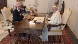 Papa Francesco e il presidente Levits, Palazzo Apostolico Vaticano, 10 maggio 2021 / Vatican Media / ACI Group