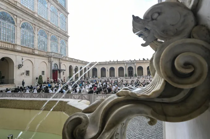 L'udienza del Papa nel cortile di San Damaso  |  | Vatican Media 