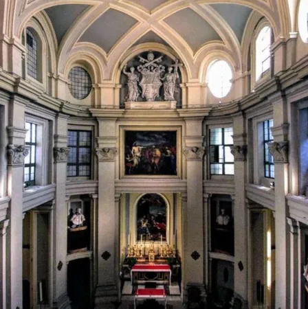 Un dettaglio della Cappella dei Magi nel palazzo di Propganda Fide |  | walksinrome.com