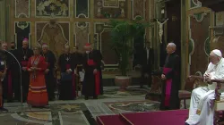 Papa Francesco incontra i nativi americani sopravvissuti alle scuole residenziali / Vatican Media / YouTube