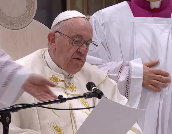 Papa Francesco alla messa nel santuario di Sant' Anna |  | Vatican Media