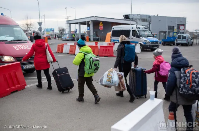 Profughi ucraini  arrivano in Polonia  |  | www.unhcr.org