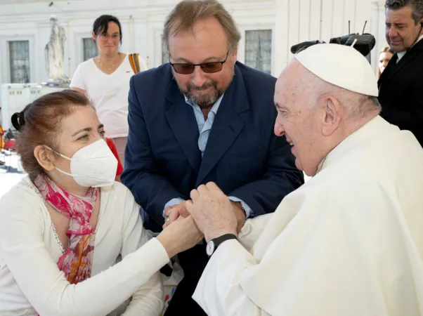 La presentazione del corto a Papa Francesco  |  | Vatican Media 