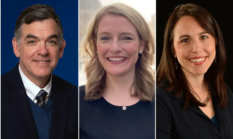 Nuovo organigramma news di EWTN | Da sx a dx: Shannon Mullen, nuovo redattore capo del National Catholic Register; Kelsey Wicks, direttore esecutivo del Gruppo ACI; Jeanette DeMelo, direttore esecutivo di National Catholic Register e CNA | EWTN News 