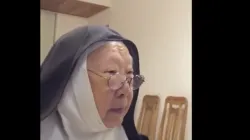 Madre Paula in un recente video parla di Teresa d'Avila / Youtube / Carmelite Nuns