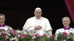 Papa Francesco durante l'Urbi et Orbi di Pasqua 2024, Loggia delle Benedizioni, 31 marzo 2024 / Vatican Media / YouTube