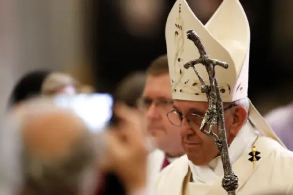 Papa Francesco durante una celebrazione / Archivio ACI