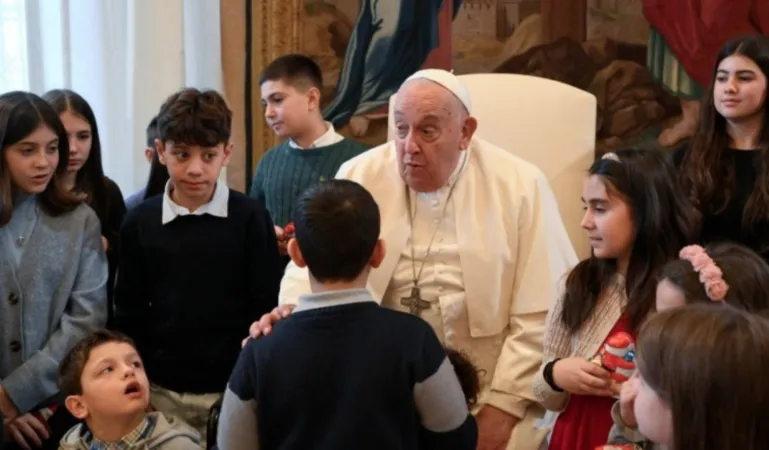 Papa Francesco e i ragazzi di Azione Cattolica |  | Vatican Media