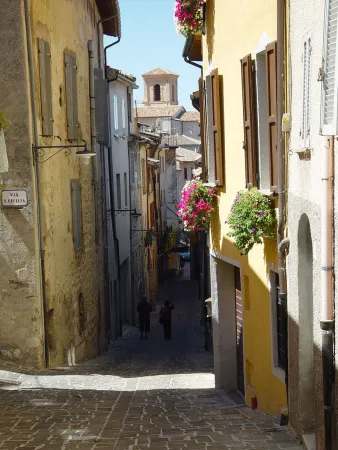  Gualdo Tadino le viuzze del centro |  | turismo.tadino.it